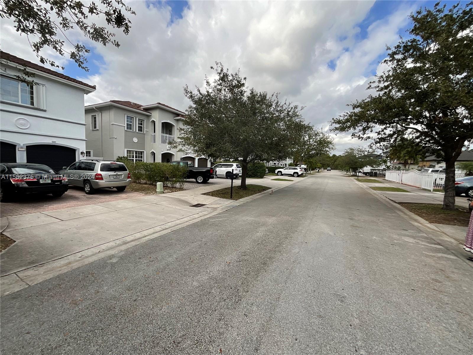 Miami, Florida 33177, 5 Bedrooms Bedrooms, ,4 BathroomsBathrooms,Residential,For Sale,A11562375