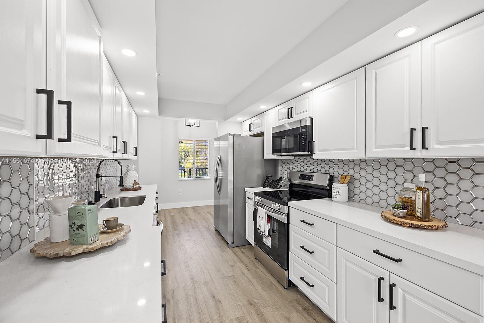 1351 SW 141st Ave 210G, Pembroke Pines, Florida 33027, 2 Bedrooms Bedrooms, ,2 BathroomsBathrooms,Residential,For Sale,1351 SW 141st Ave 210G,A11561674