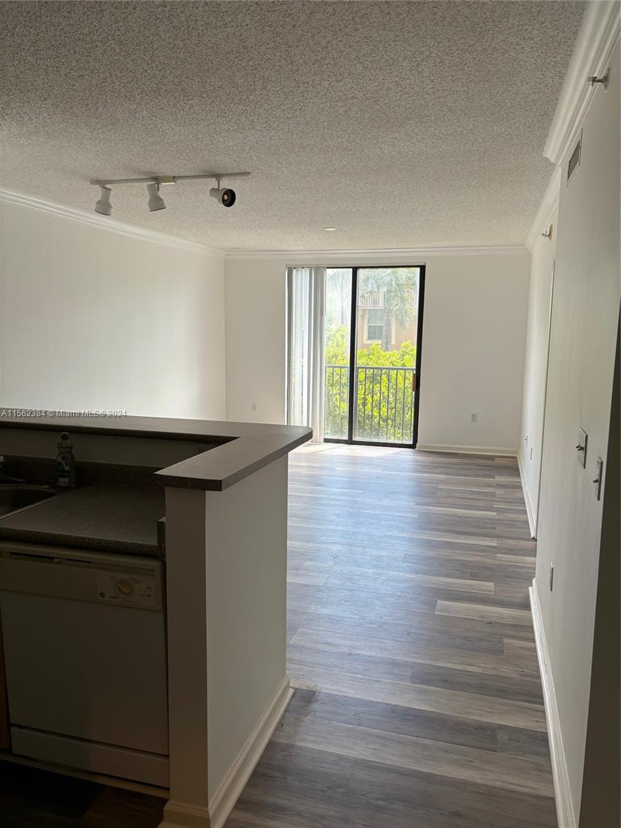 1919 Van Buren St 413A, Hollywood, Florida 33020, 1 Bedroom Bedrooms, ,1 BathroomBathrooms,Residentiallease,For Rent,1919 Van Buren St 413A,A11562384