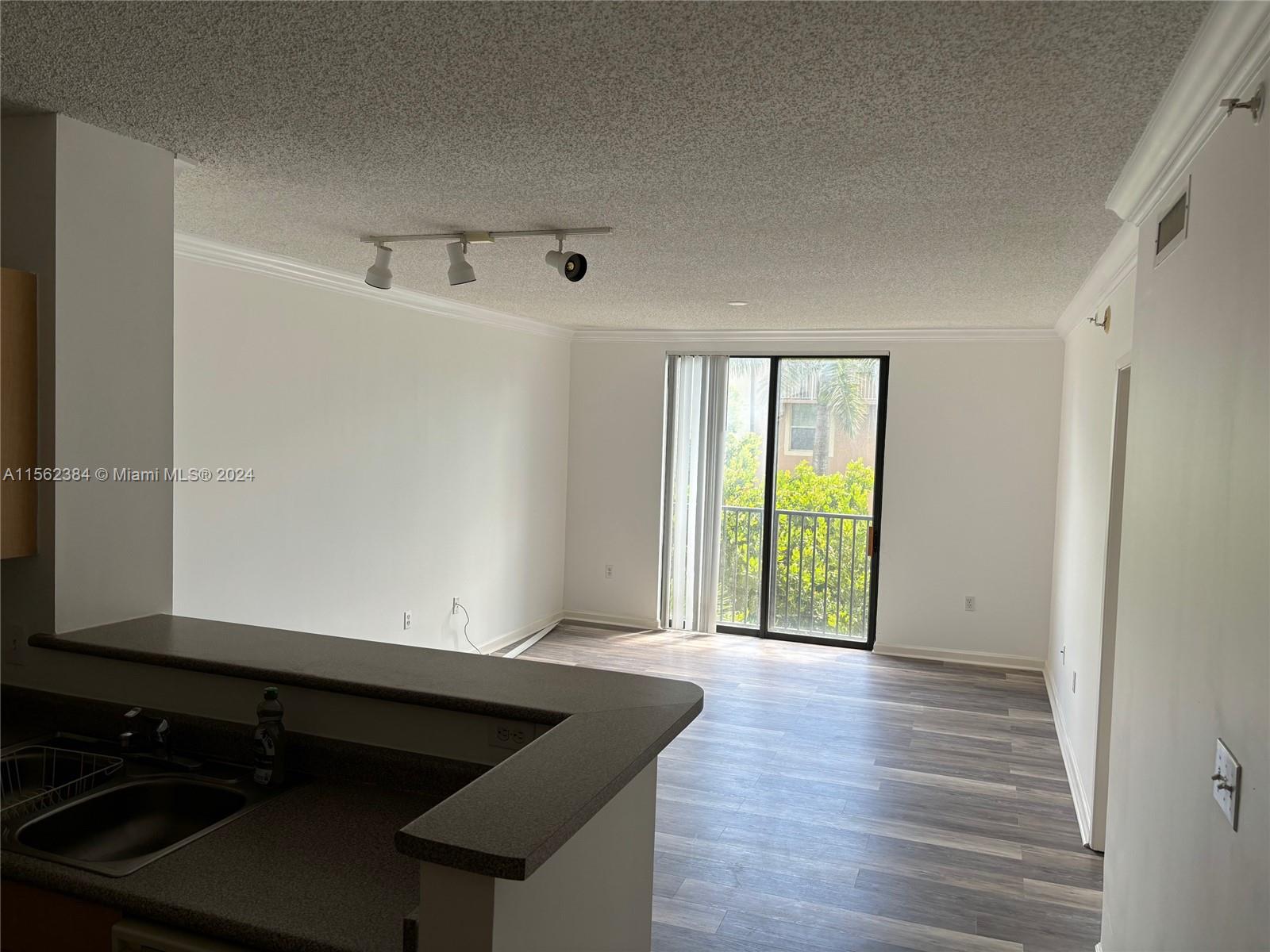 1919 Van Buren St 413A, Hollywood, Florida 33020, 1 Bedroom Bedrooms, ,1 BathroomBathrooms,Residentiallease,For Rent,1919 Van Buren St 413A,A11562384