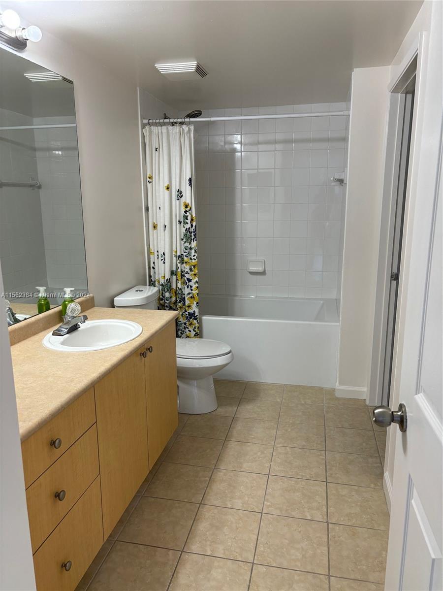 1919 Van Buren St 413A, Hollywood, Florida 33020, 1 Bedroom Bedrooms, ,1 BathroomBathrooms,Residentiallease,For Rent,1919 Van Buren St 413A,A11562384
