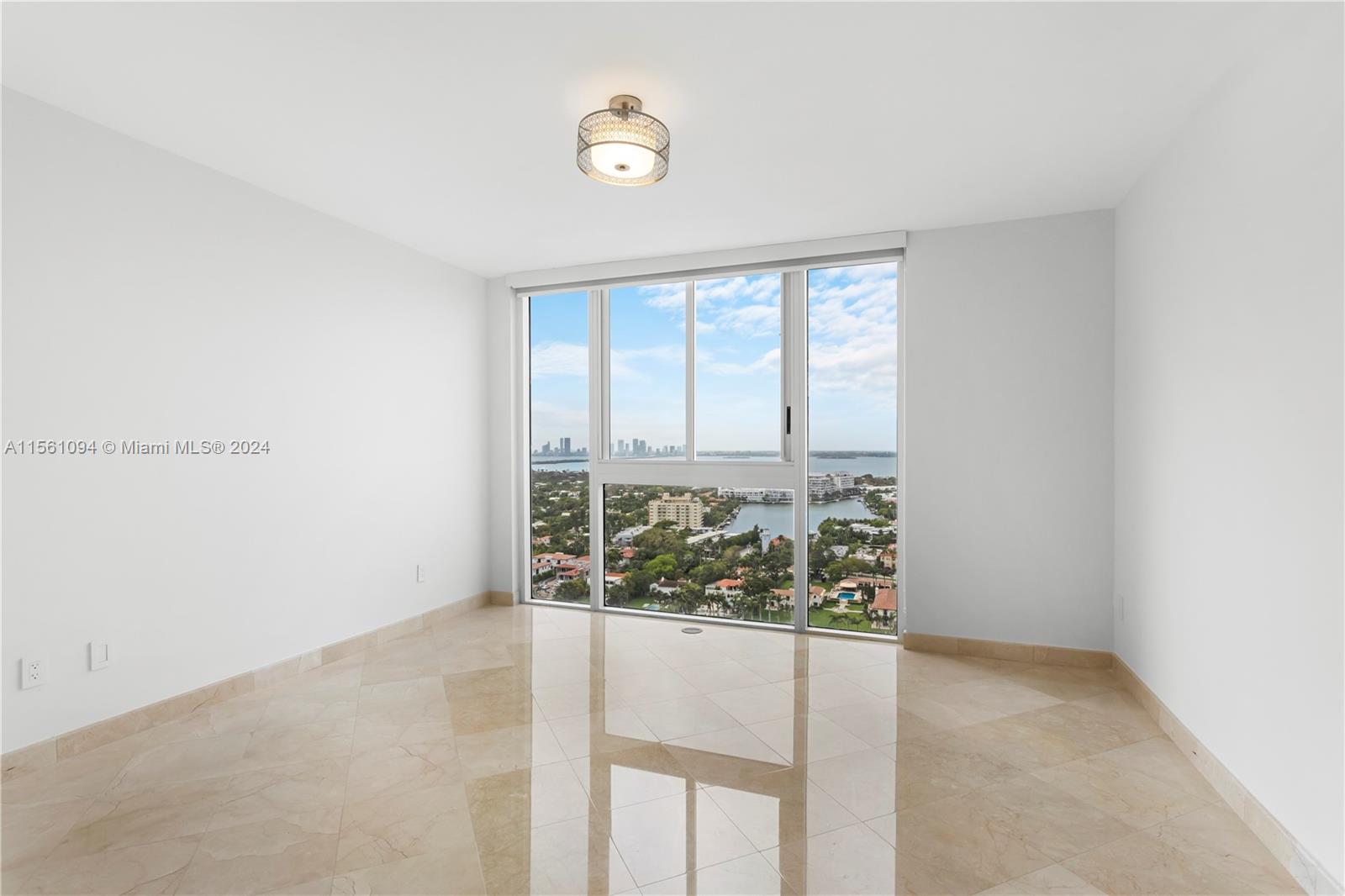 4779 Collins Ave 2707, Miami Beach, Florida 33140, 2 Bedrooms Bedrooms, ,2 BathroomsBathrooms,Residentiallease,For Rent,4779 Collins Ave 2707,A11561094