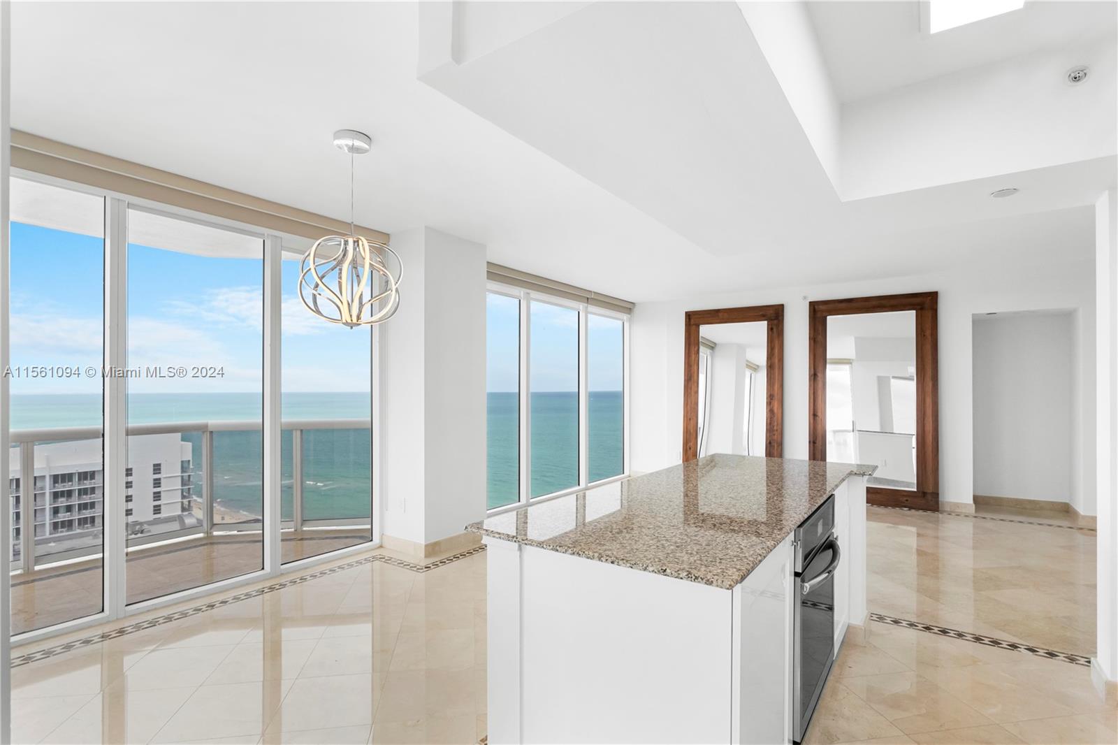 4779 Collins Ave 2707, Miami Beach, Florida 33140, 2 Bedrooms Bedrooms, ,2 BathroomsBathrooms,Residentiallease,For Rent,4779 Collins Ave 2707,A11561094