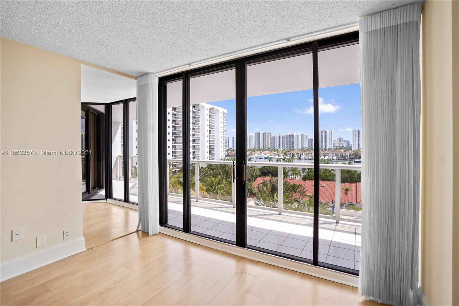 3600 YACHT CLUB DR 704, Aventura, Florida 33180, 2 Bedrooms Bedrooms, ,2 BathroomsBathrooms,Residential,For Sale,3600 YACHT CLUB DR 704,A11562357