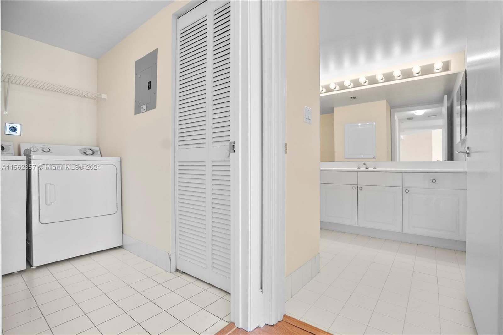 3600 YACHT CLUB DR 704, Aventura, Florida 33180, 2 Bedrooms Bedrooms, ,2 BathroomsBathrooms,Residential,For Sale,3600 YACHT CLUB DR 704,A11562357