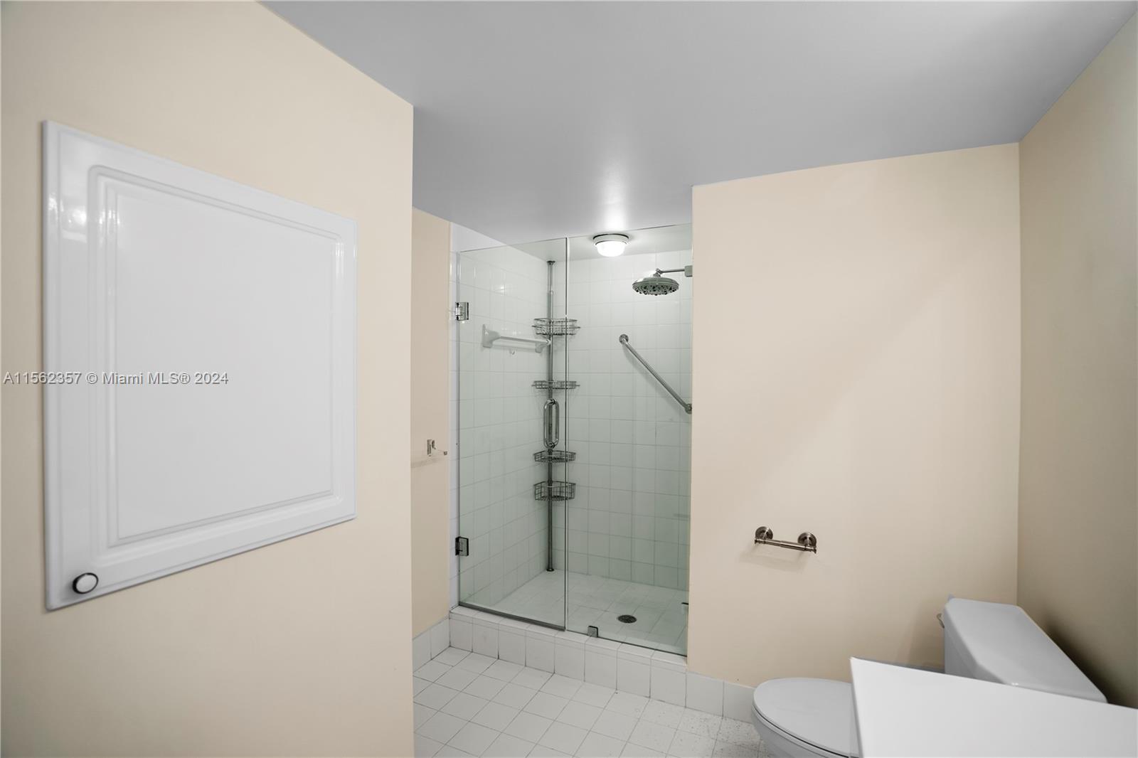 3600 YACHT CLUB DR 704, Aventura, Florida 33180, 2 Bedrooms Bedrooms, ,2 BathroomsBathrooms,Residential,For Sale,3600 YACHT CLUB DR 704,A11562357