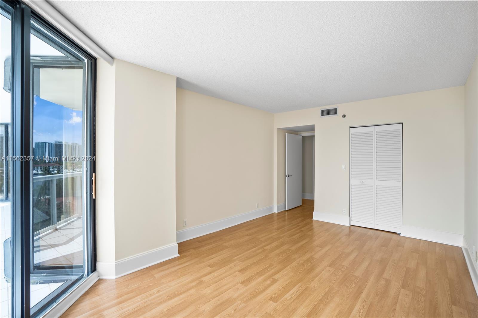 3600 YACHT CLUB DR 704, Aventura, Florida 33180, 2 Bedrooms Bedrooms, ,2 BathroomsBathrooms,Residential,For Sale,3600 YACHT CLUB DR 704,A11562357