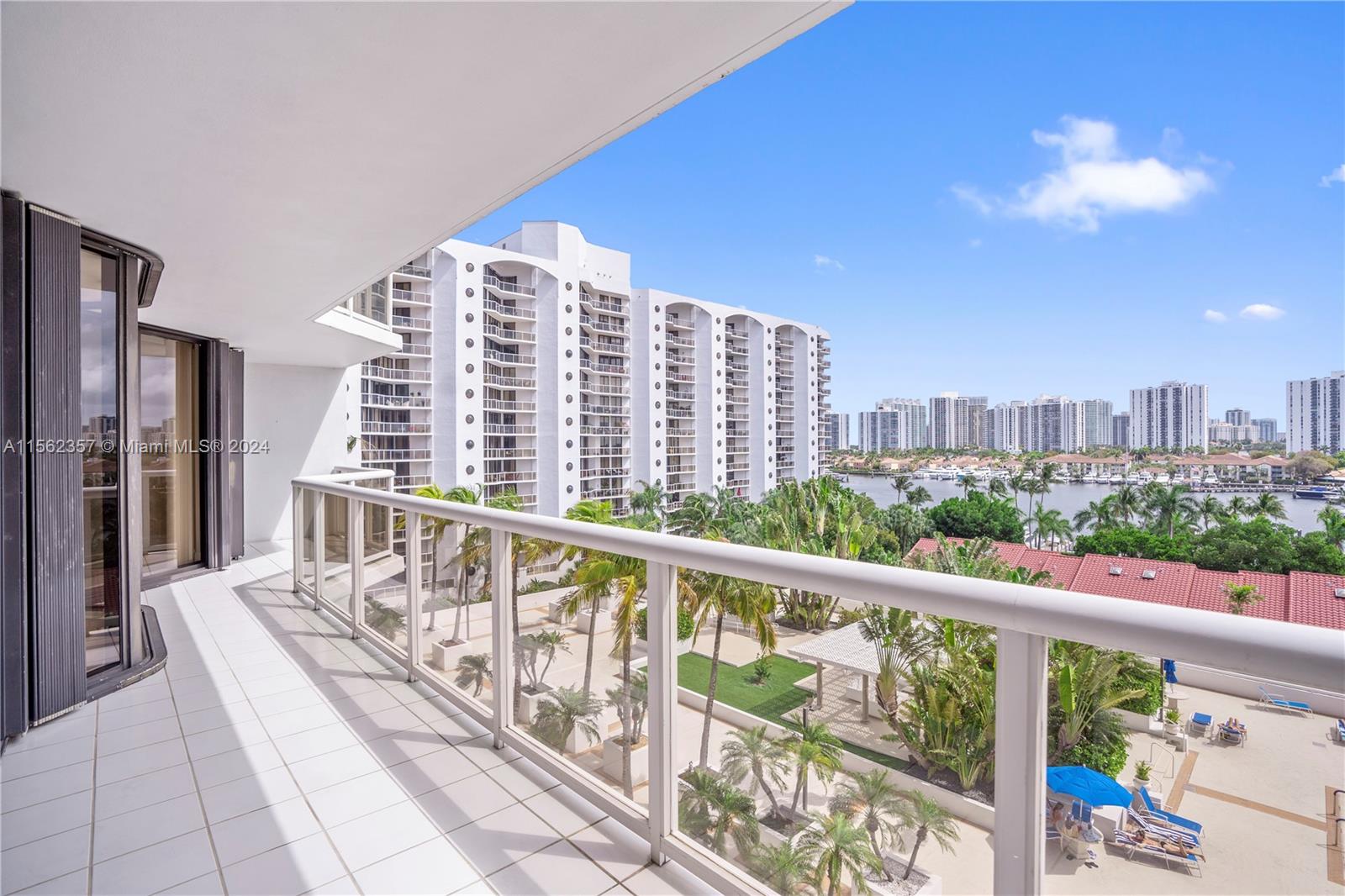 3600 YACHT CLUB DR 704, Aventura, Florida 33180, 2 Bedrooms Bedrooms, ,2 BathroomsBathrooms,Residential,For Sale,3600 YACHT CLUB DR 704,A11562357