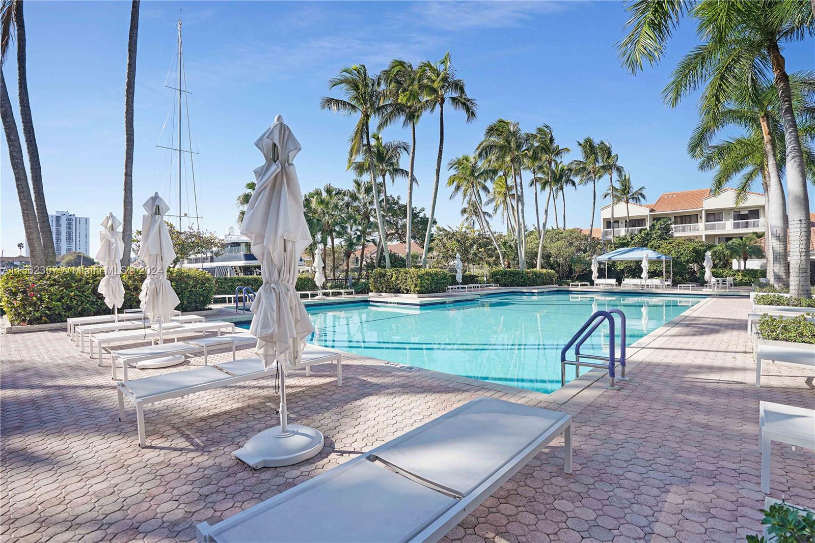 3600 YACHT CLUB DR 704, Aventura, Florida 33180, 2 Bedrooms Bedrooms, ,2 BathroomsBathrooms,Residential,For Sale,3600 YACHT CLUB DR 704,A11562357