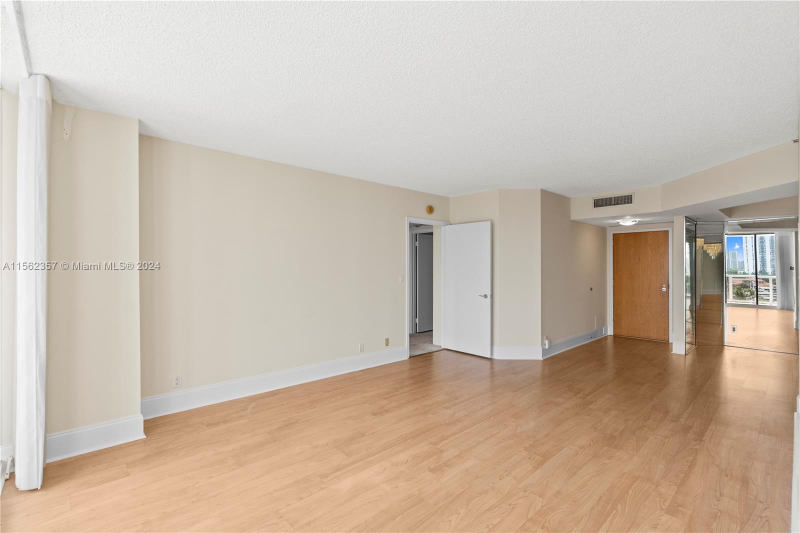 3600 YACHT CLUB DR 704, Aventura, Florida 33180, 2 Bedrooms Bedrooms, ,2 BathroomsBathrooms,Residential,For Sale,3600 YACHT CLUB DR 704,A11562357