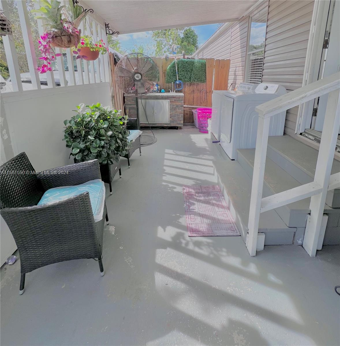 21830 NW 7th Mnr, Pembroke Pines, Florida 33029, 2 Bedrooms Bedrooms, ,1 BathroomBathrooms,Residential,For Sale,21830 NW 7th Mnr,A11561590