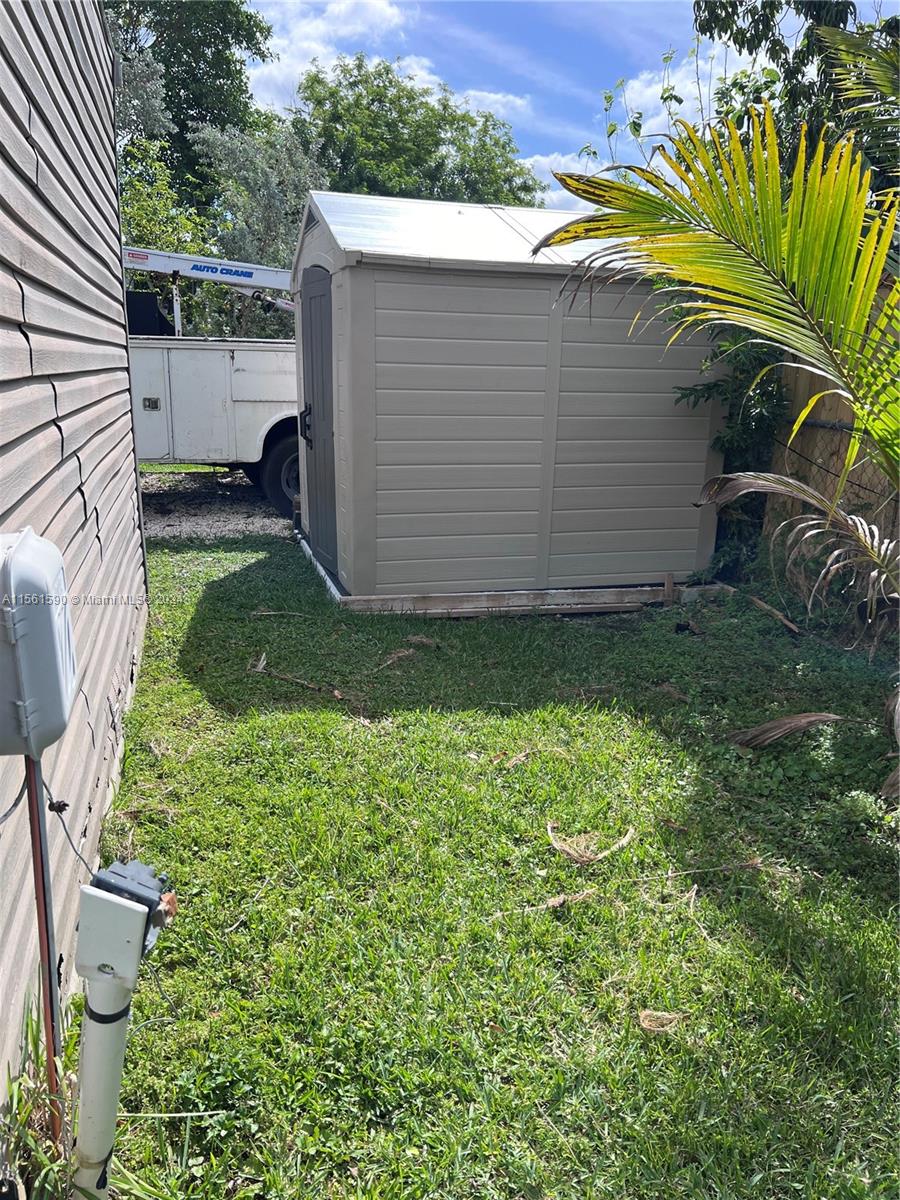 21830 NW 7th Mnr, Pembroke Pines, Florida 33029, 2 Bedrooms Bedrooms, ,1 BathroomBathrooms,Residential,For Sale,21830 NW 7th Mnr,A11561590