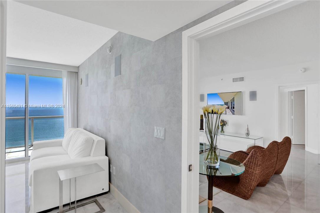 Sunny Isles Beach, Florida 33160, 2 Bedrooms Bedrooms, ,2 BathroomsBathrooms,Residential,For Sale,A11560491
