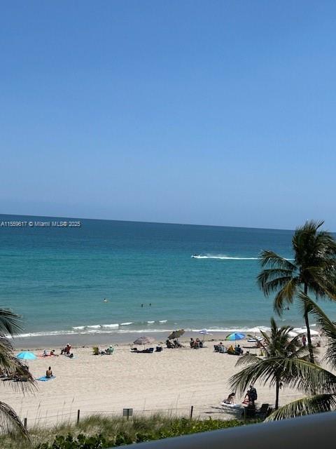 901 S Surf Rd 504, Hollywood, Florida 33019, 1 Bedroom Bedrooms, ,1 BathroomBathrooms,Residential,For Sale,901 S Surf Rd 504,A11559617