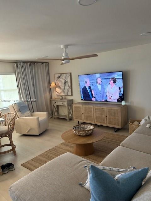 901 S Surf Rd 504, Hollywood, Florida 33019, 1 Bedroom Bedrooms, ,1 BathroomBathrooms,Residential,For Sale,901 S Surf Rd 504,A11559617