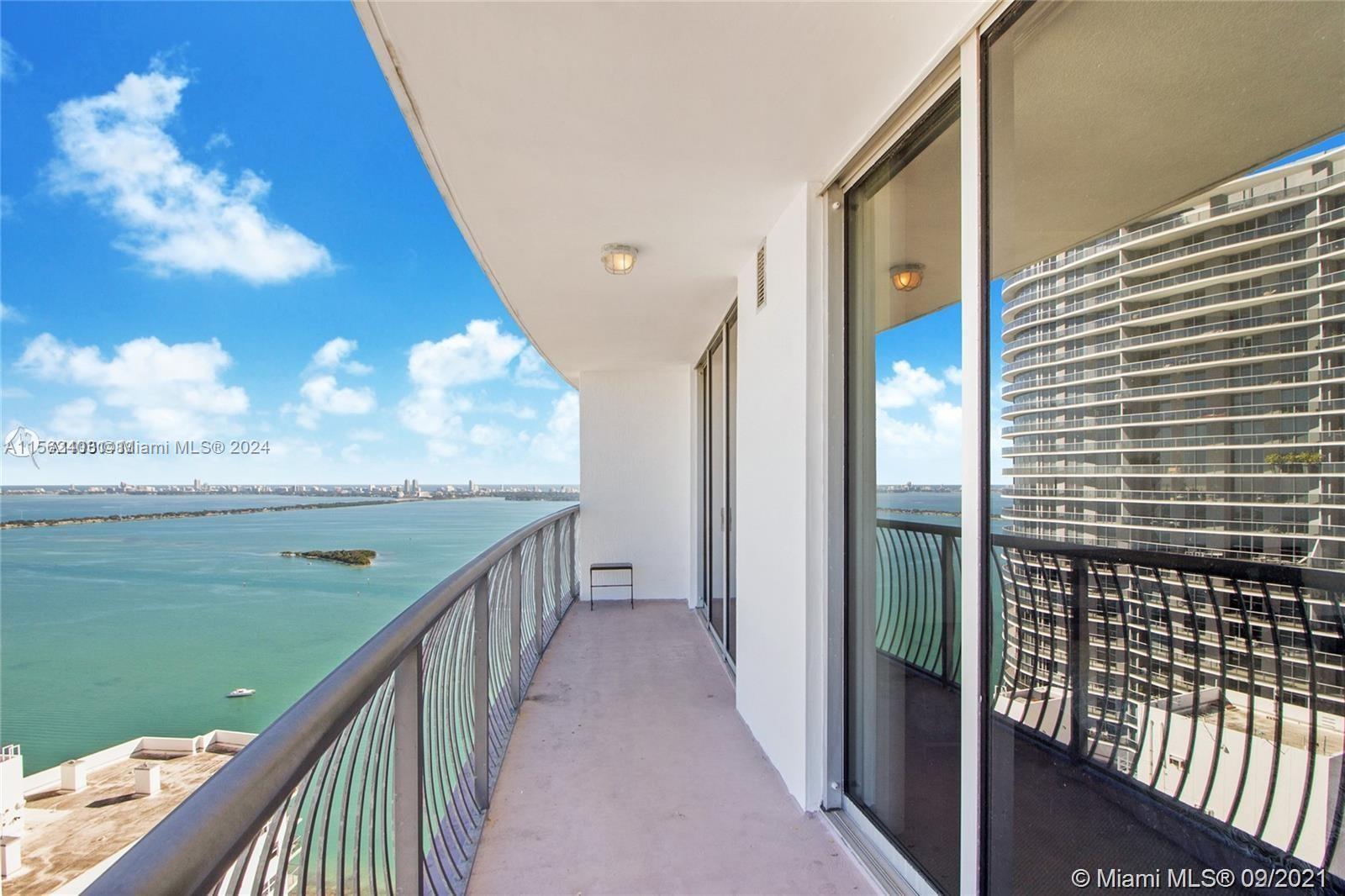 AMAZING APARTMENT IN OPERA TOWER WITH 1 BEDROOM AND 1 BATHROOM. THE OPERA TOWER IS LOCATED IN DOWNTOWN MIAMI WITH THE AMAZING AMENITIES OFFERED TO RESIDENTS. 
EASY SHOW. VACANT. AVAILABLE NOW