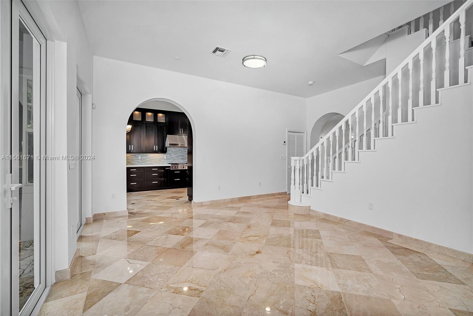 1135 Asturia Ave, Coral Gables, Florida 33134, 4 Bedrooms Bedrooms, ,4 BathroomsBathrooms,Residentiallease,For Rent,1135 Asturia Ave,A11561671
