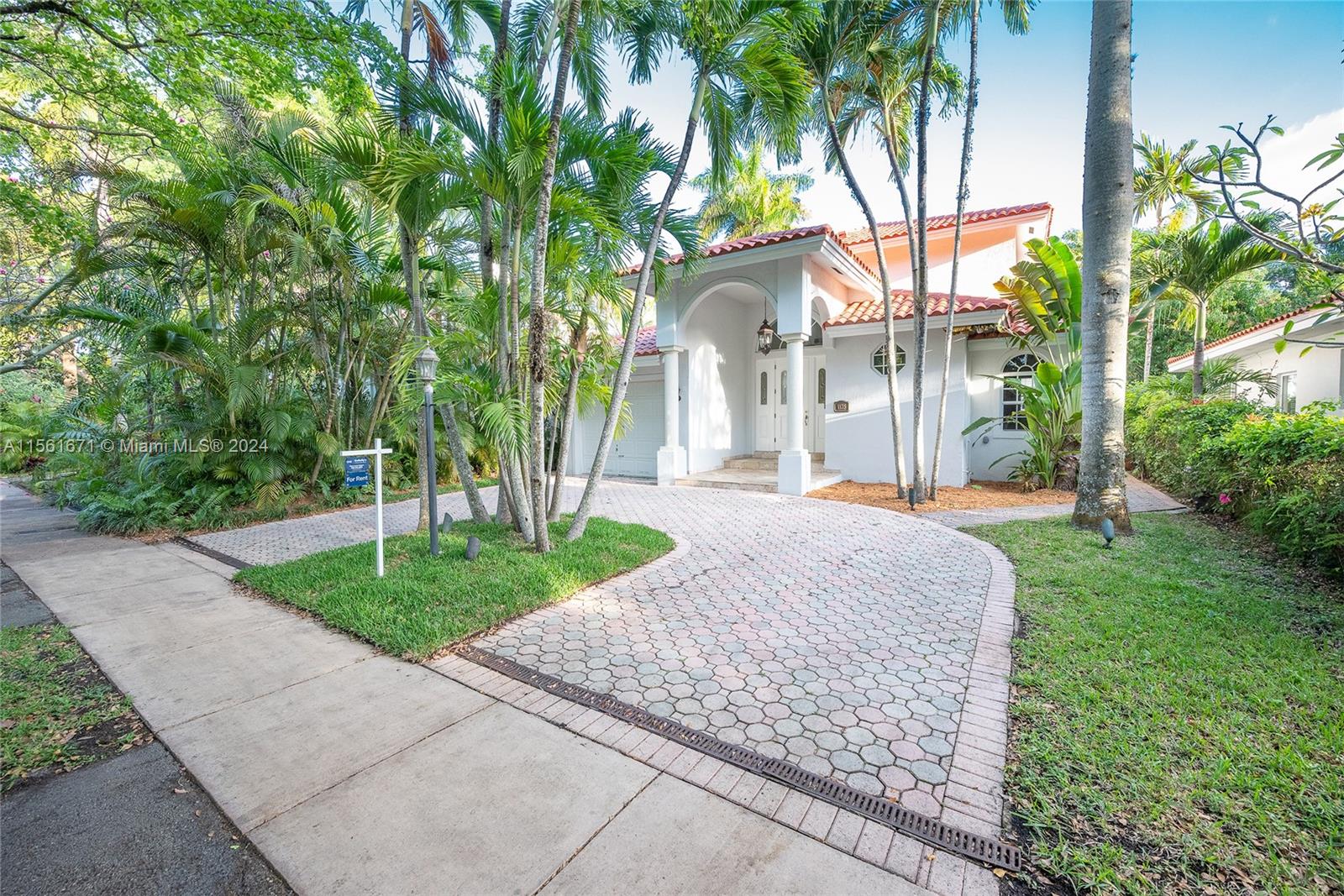 1135 Asturia Ave, Coral Gables, Florida 33134, 4 Bedrooms Bedrooms, ,4 BathroomsBathrooms,Residentiallease,For Rent,1135 Asturia Ave,A11561671