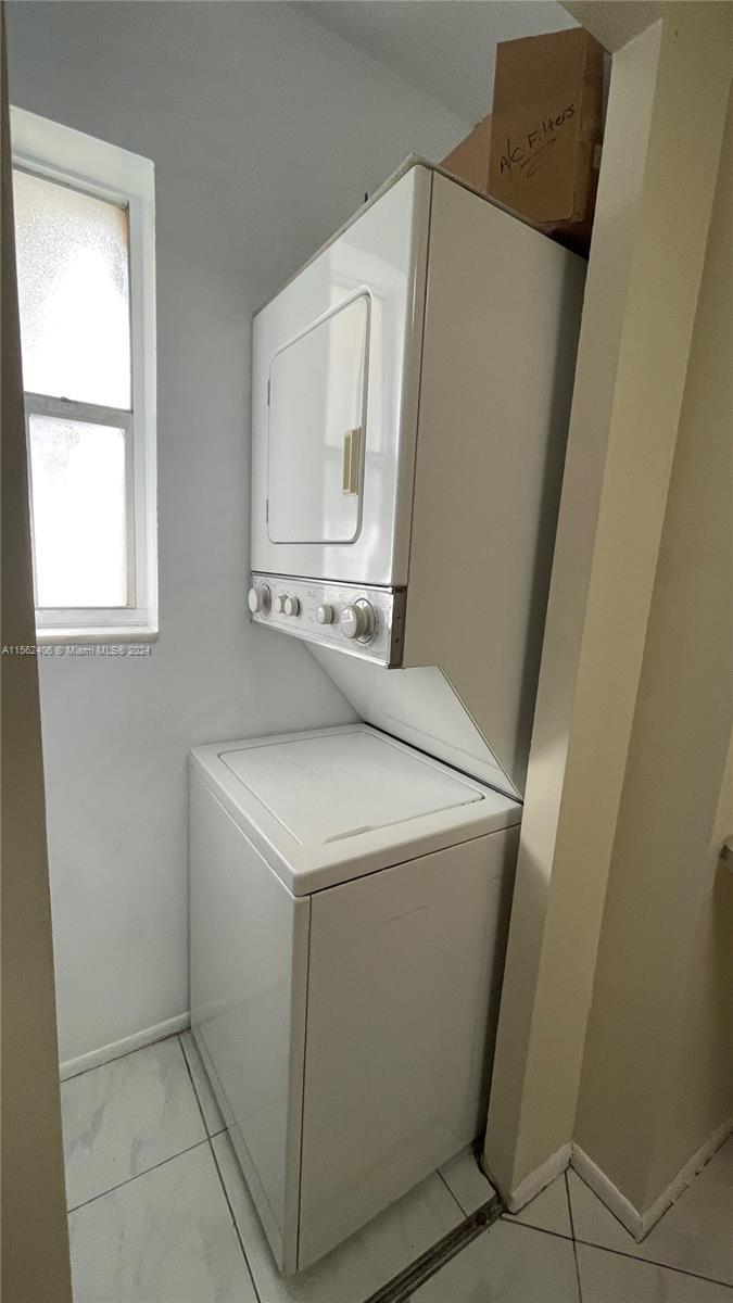 8051 S Colony Cir S 105, Tamarac, Florida 33321, 2 Bedrooms Bedrooms, ,2 BathroomsBathrooms,Residentiallease,For Rent,8051 S Colony Cir S 105,A11562406