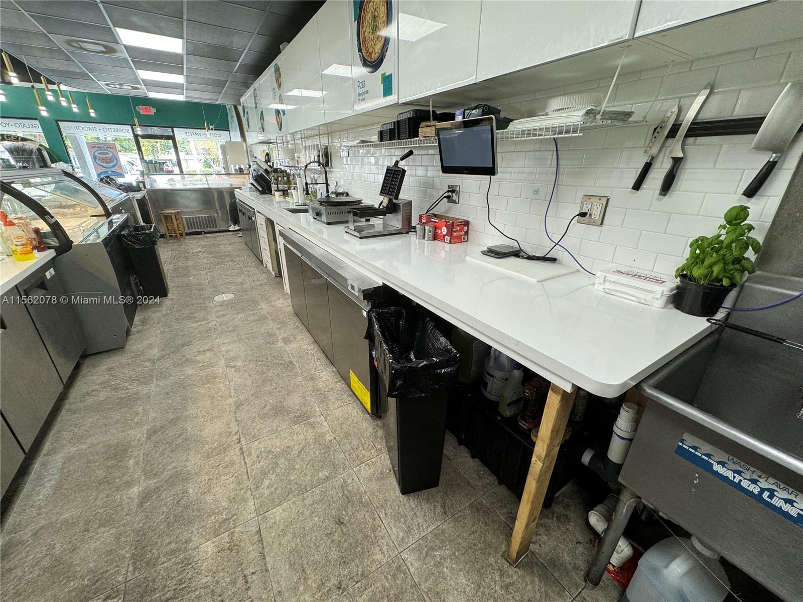 5818 Stirling Rd, Hollywood, Florida 33021, ,Businessopportunity,For Sale,5818 Stirling Rd,A11562078