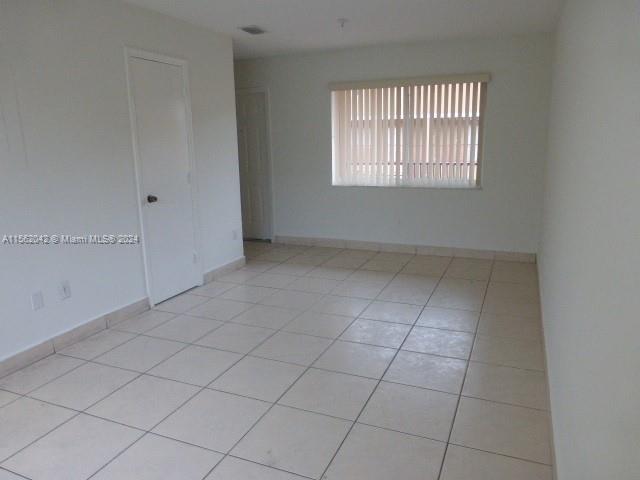 8181 NW 8th St E6, Miami, Florida 33126, 2 Bedrooms Bedrooms, ,2 BathroomsBathrooms,Residentiallease,For Rent,8181 NW 8th St E6,A11562042