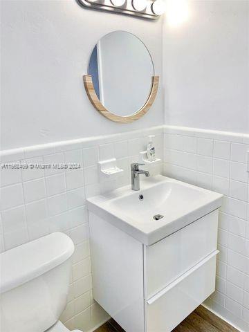 520 Euclid Ave 6, Miami Beach, Florida 33139, ,1 BathroomBathrooms,Residentiallease,For Rent,520 Euclid Ave 6,A11562409