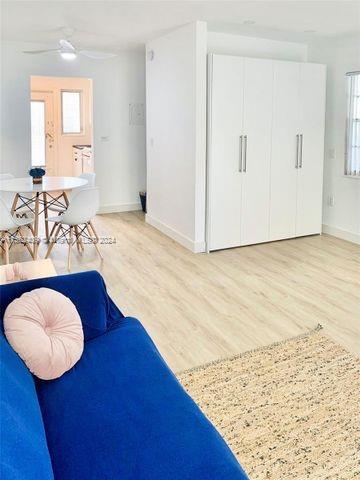 520 Euclid Ave 6, Miami Beach, Florida 33139, ,1 BathroomBathrooms,Residentiallease,For Rent,520 Euclid Ave 6,A11562409