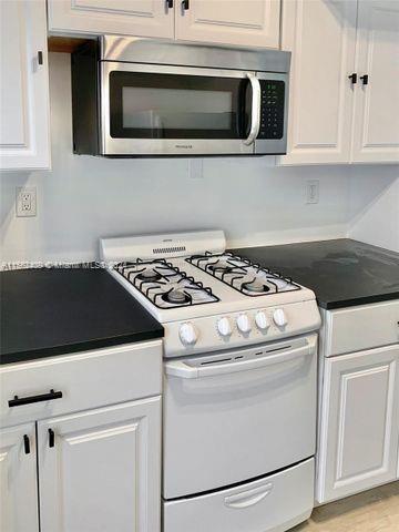 520 Euclid Ave 6, Miami Beach, Florida 33139, ,1 BathroomBathrooms,Residentiallease,For Rent,520 Euclid Ave 6,A11562409