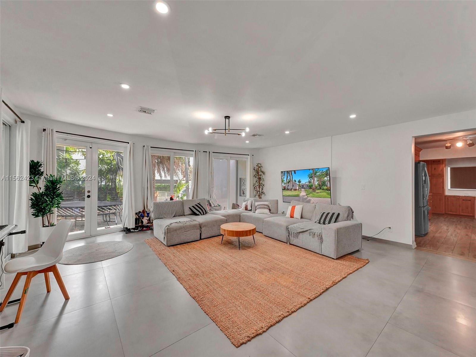 900 Tyler St, Hollywood, Florida 33019, 4 Bedrooms Bedrooms, ,4 BathroomsBathrooms,Residential,For Sale,900 Tyler St,A11562423