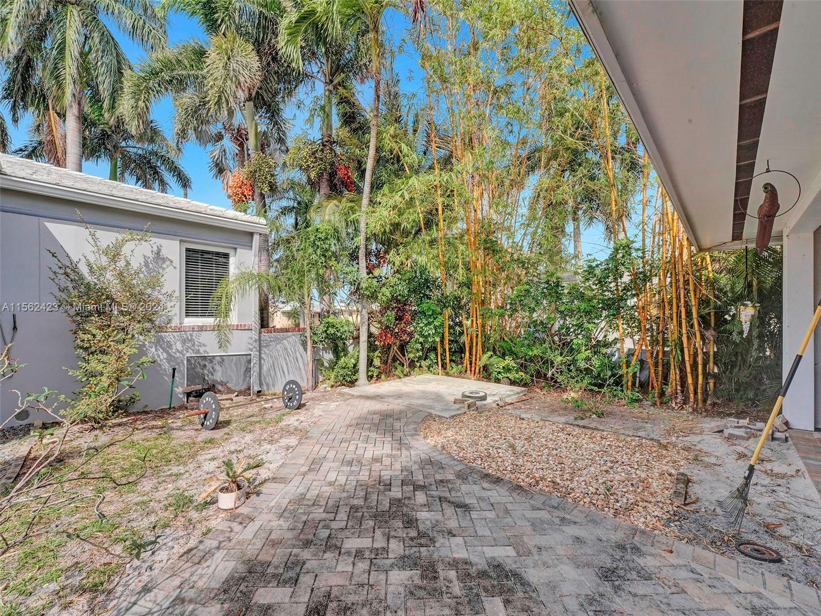 900 Tyler St, Hollywood, Florida 33019, 4 Bedrooms Bedrooms, ,4 BathroomsBathrooms,Residential,For Sale,900 Tyler St,A11562423