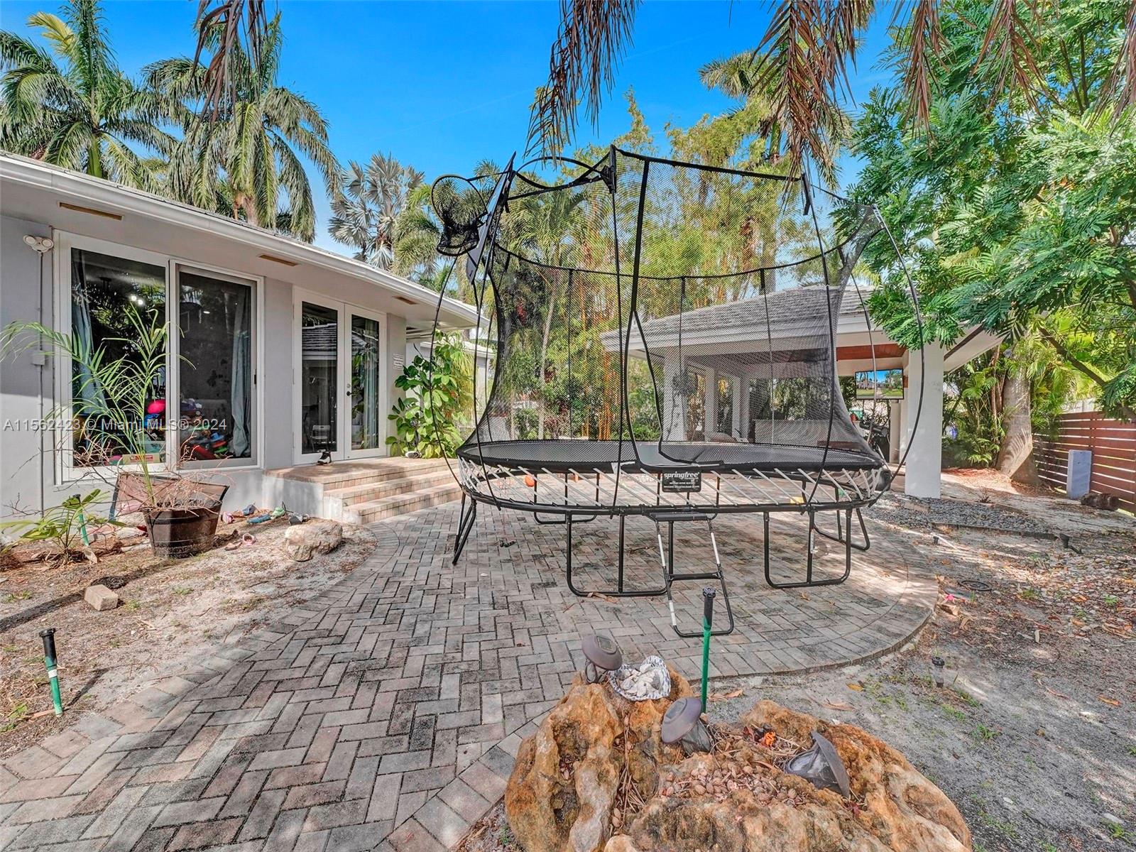 900 Tyler St, Hollywood, Florida 33019, 4 Bedrooms Bedrooms, ,4 BathroomsBathrooms,Residential,For Sale,900 Tyler St,A11562423