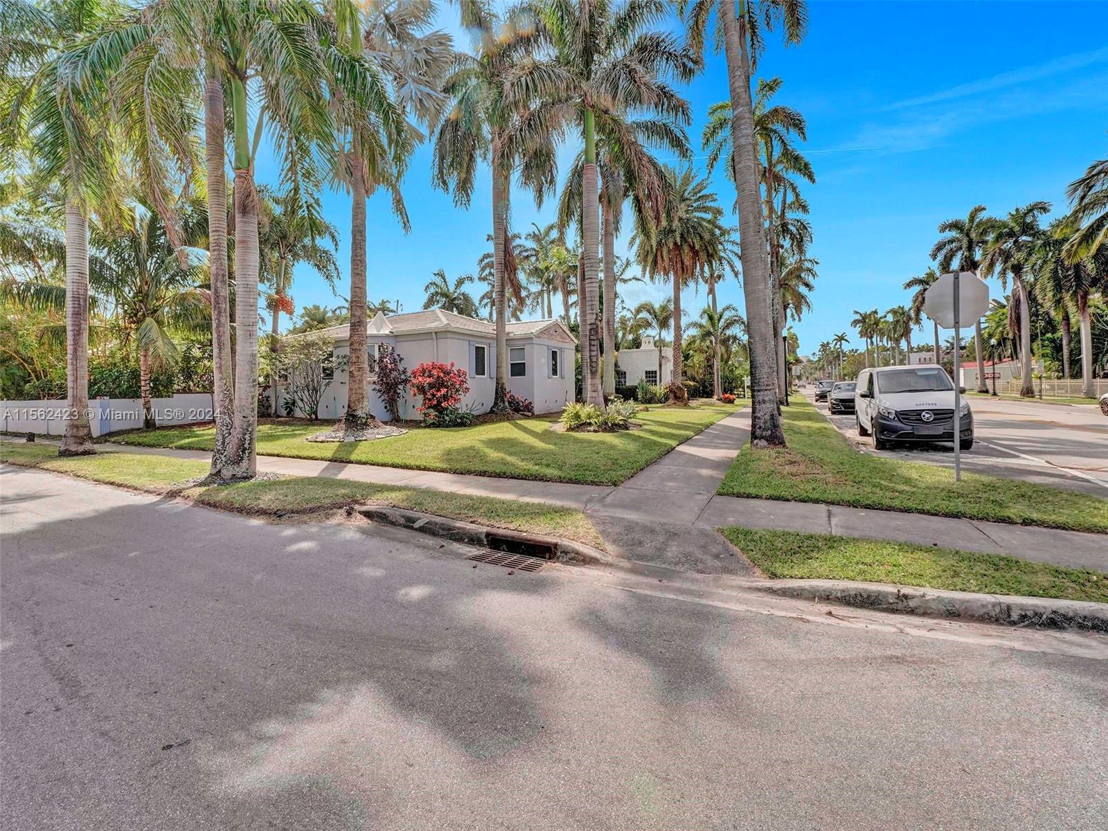 900 Tyler St, Hollywood, Florida 33019, 4 Bedrooms Bedrooms, ,4 BathroomsBathrooms,Residential,For Sale,900 Tyler St,A11562423