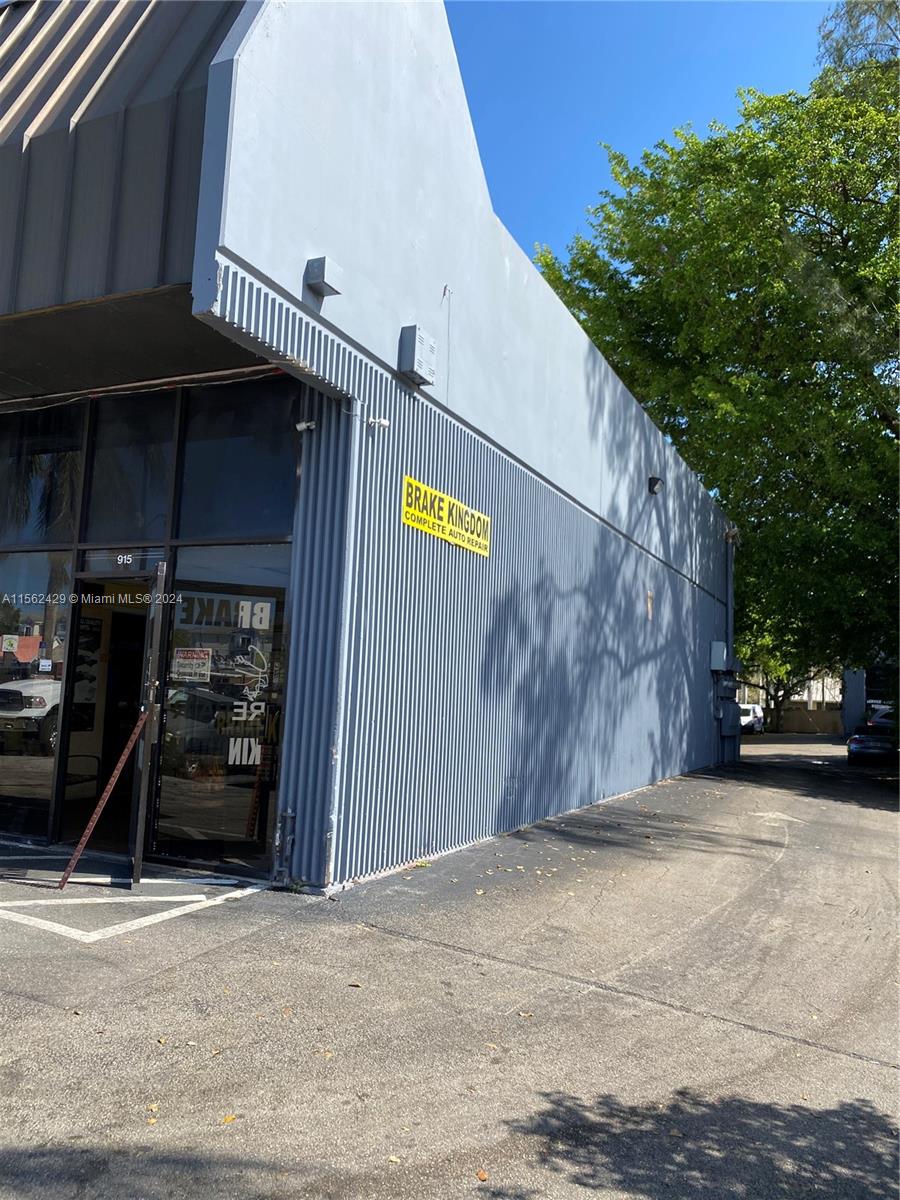 Hallandale Beach, Florida 33009, ,Businessopportunity,For Sale,A11562429