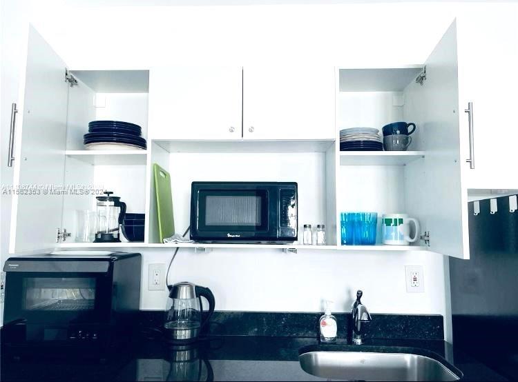 1526 Pennsylvania Ave 20, Miami Beach, Florida 33139, 1 Bedroom Bedrooms, ,1 BathroomBathrooms,Residentiallease,For Rent,1526 Pennsylvania Ave 20,A11562353