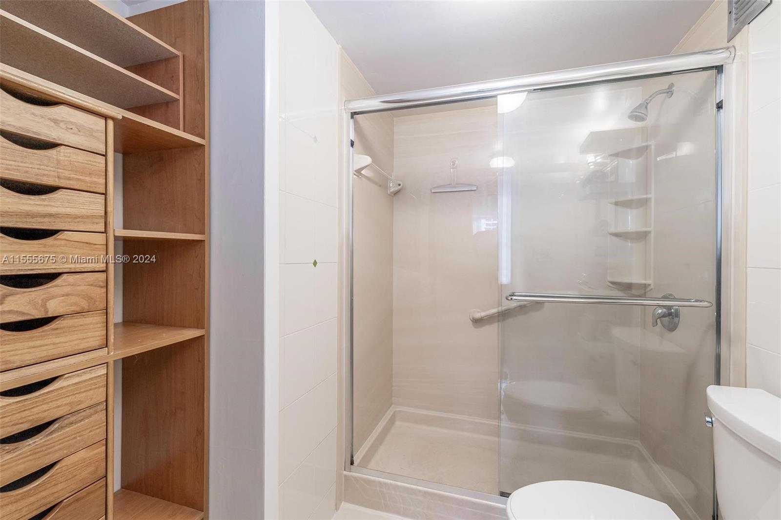 500 Three Islands Blvd 919, Hallandale Beach, Florida 33009, 1 Bedroom Bedrooms, ,1 BathroomBathrooms,Residentiallease,For Rent,500 Three Islands Blvd 919,A11555675