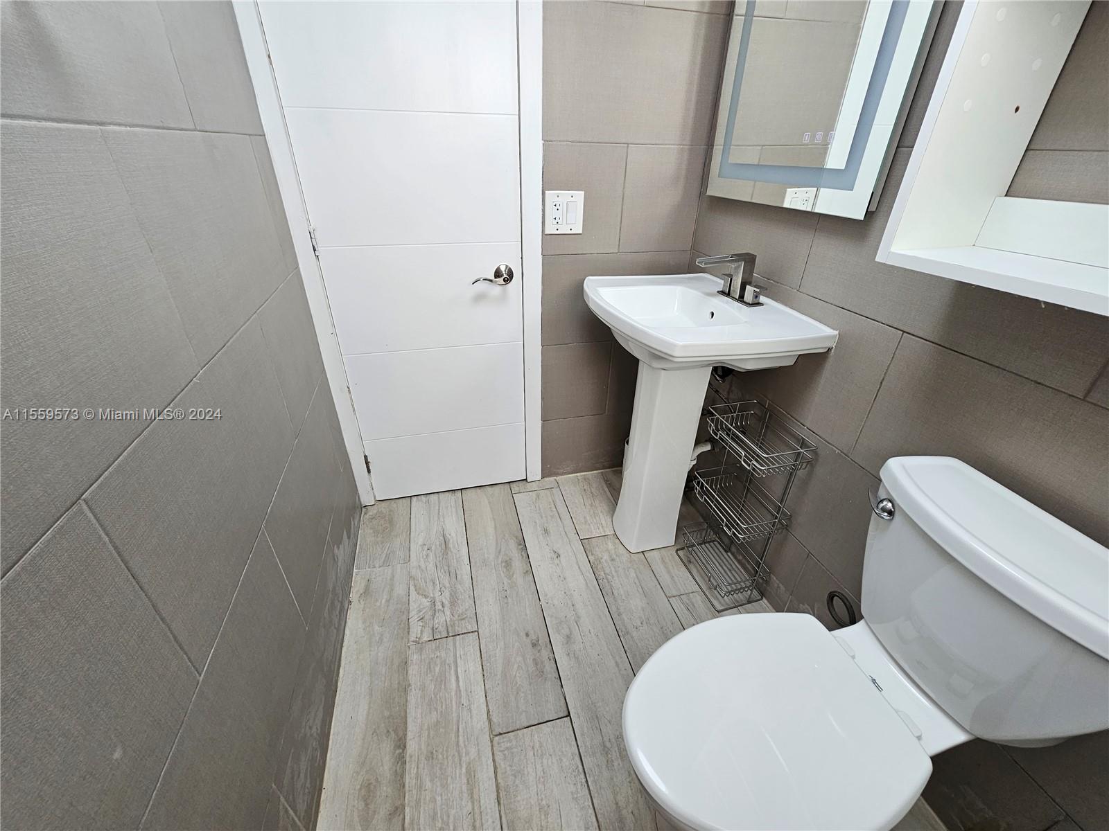 910 Jefferson Ave 5B, Miami Beach, Florida 33139, ,1 BathroomBathrooms,Residential,For Sale,910 Jefferson Ave 5B,A11559573