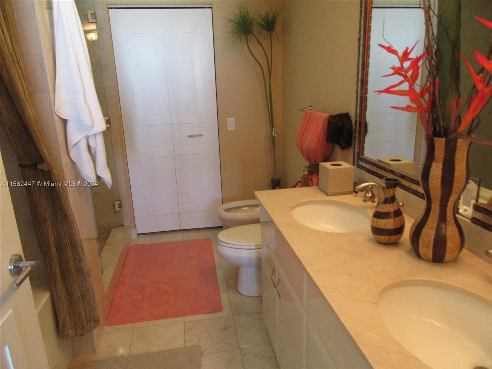 6365 Collins Ave 2509, Miami Beach, Florida 33141, 1 Bedroom Bedrooms, ,1 BathroomBathrooms,Residentiallease,For Rent,6365 Collins Ave 2509,A11562447