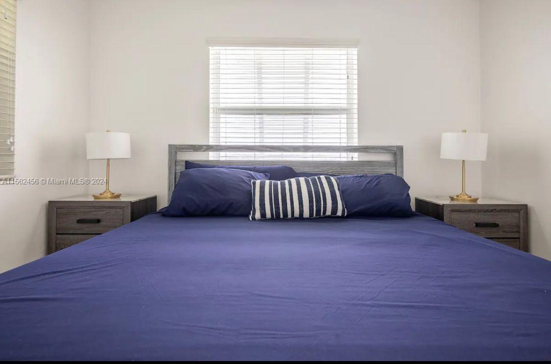 296 Santander Ave 1, Coral Gables, Florida 33134, 1 Bedroom Bedrooms, ,1 BathroomBathrooms,Residentiallease,For Rent,296 Santander Ave 1,A11562456