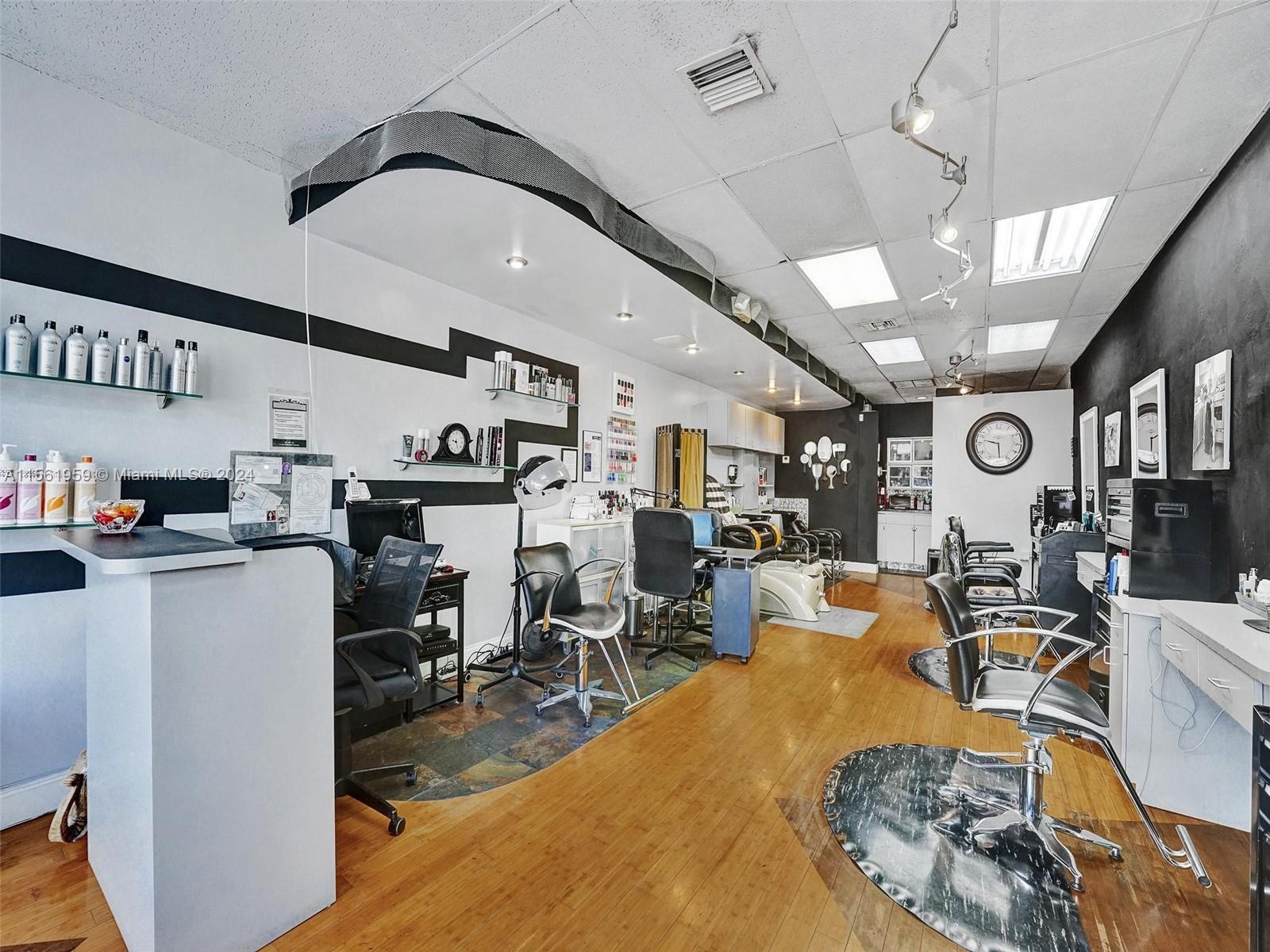 801 S Federal Hwy, Dania Beach, Florida 33004, ,Businessopportunity,For Sale,801 S Federal Hwy,A11561959