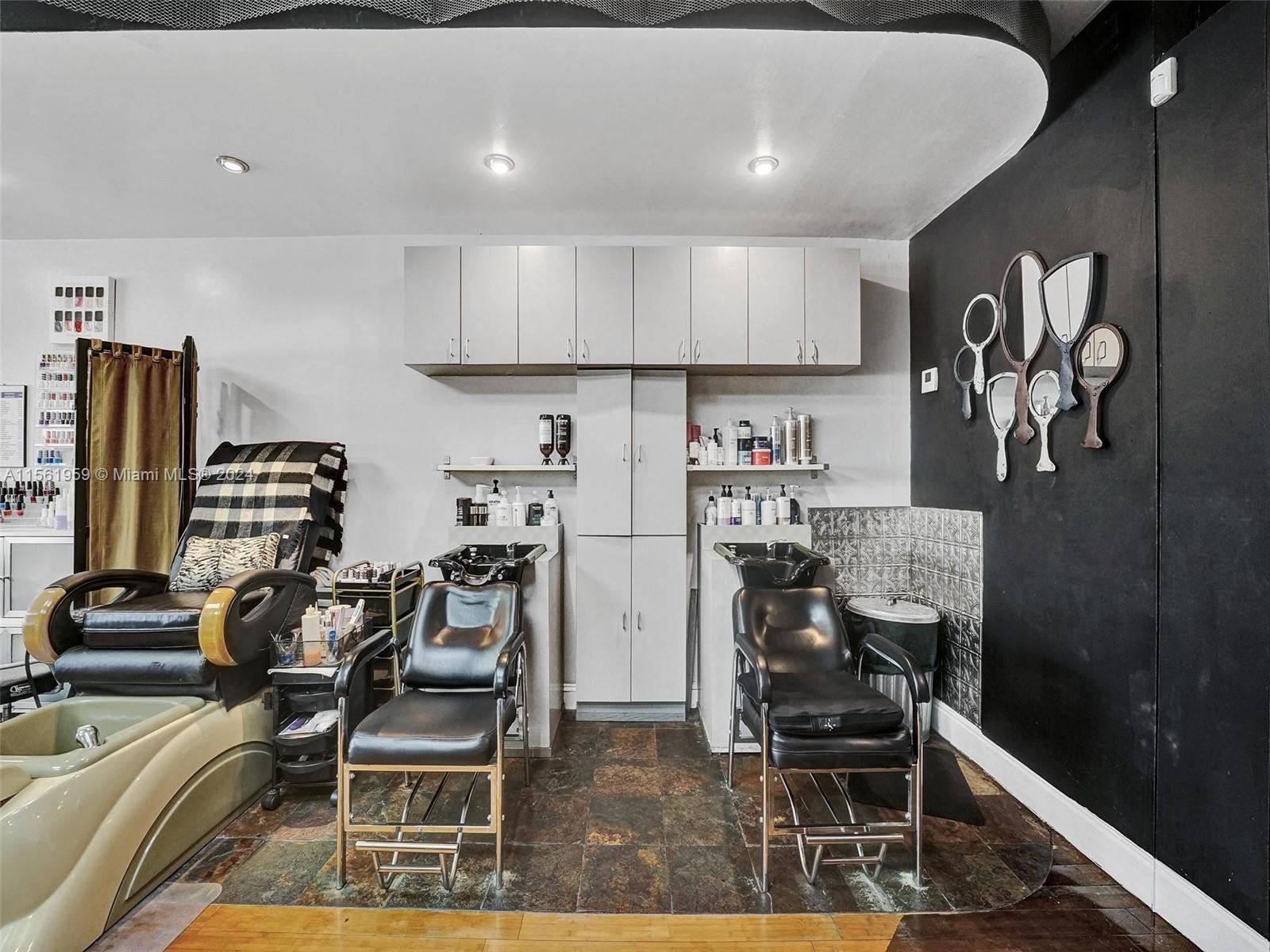 801 S Federal Hwy, Dania Beach, Florida 33004, ,Businessopportunity,For Sale,801 S Federal Hwy,A11561959