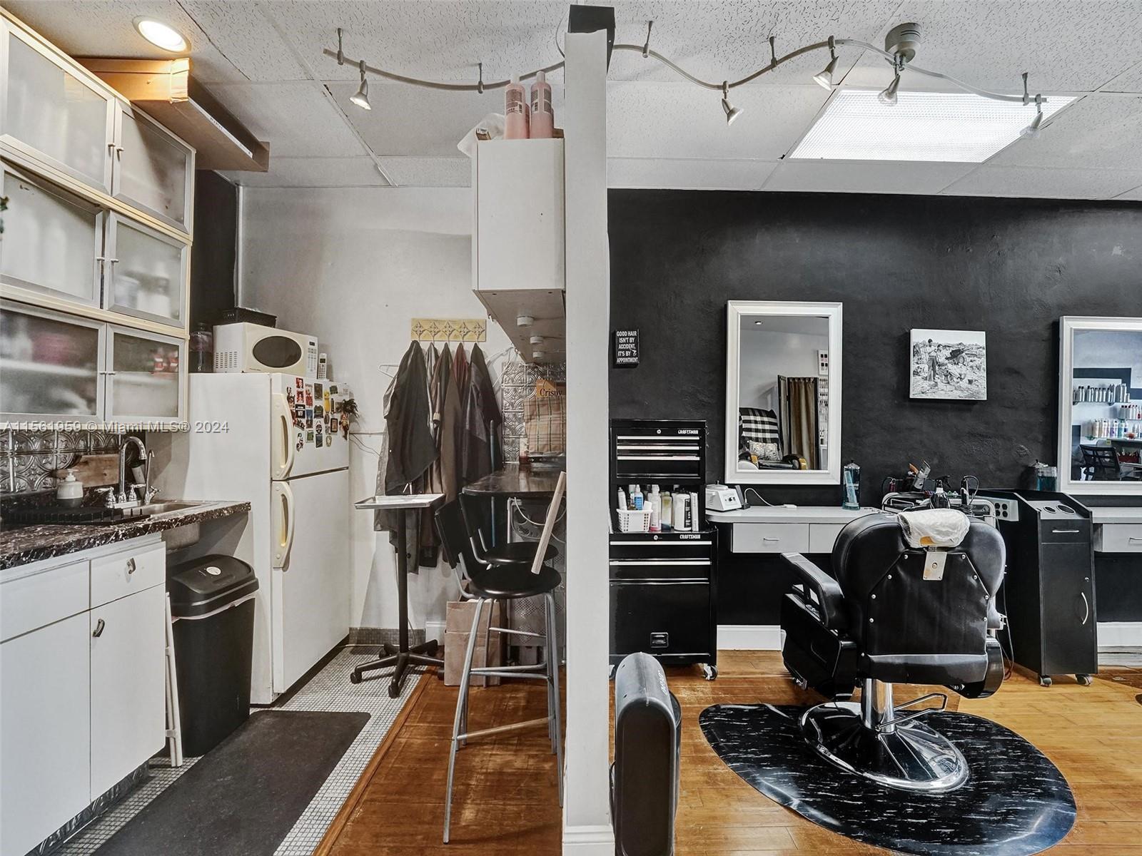 801 S Federal Hwy, Dania Beach, Florida 33004, ,Businessopportunity,For Sale,801 S Federal Hwy,A11561959