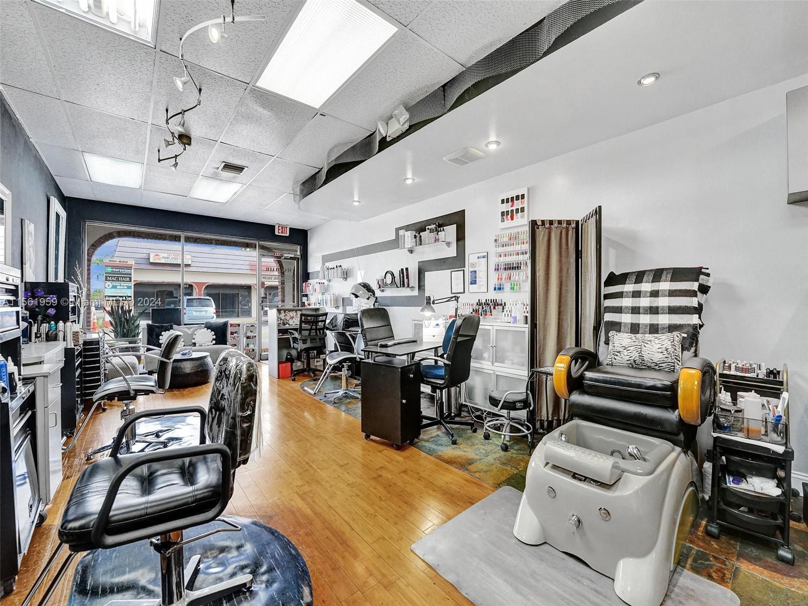 801 S Federal Hwy, Dania Beach, Florida 33004, ,Businessopportunity,For Sale,801 S Federal Hwy,A11561959