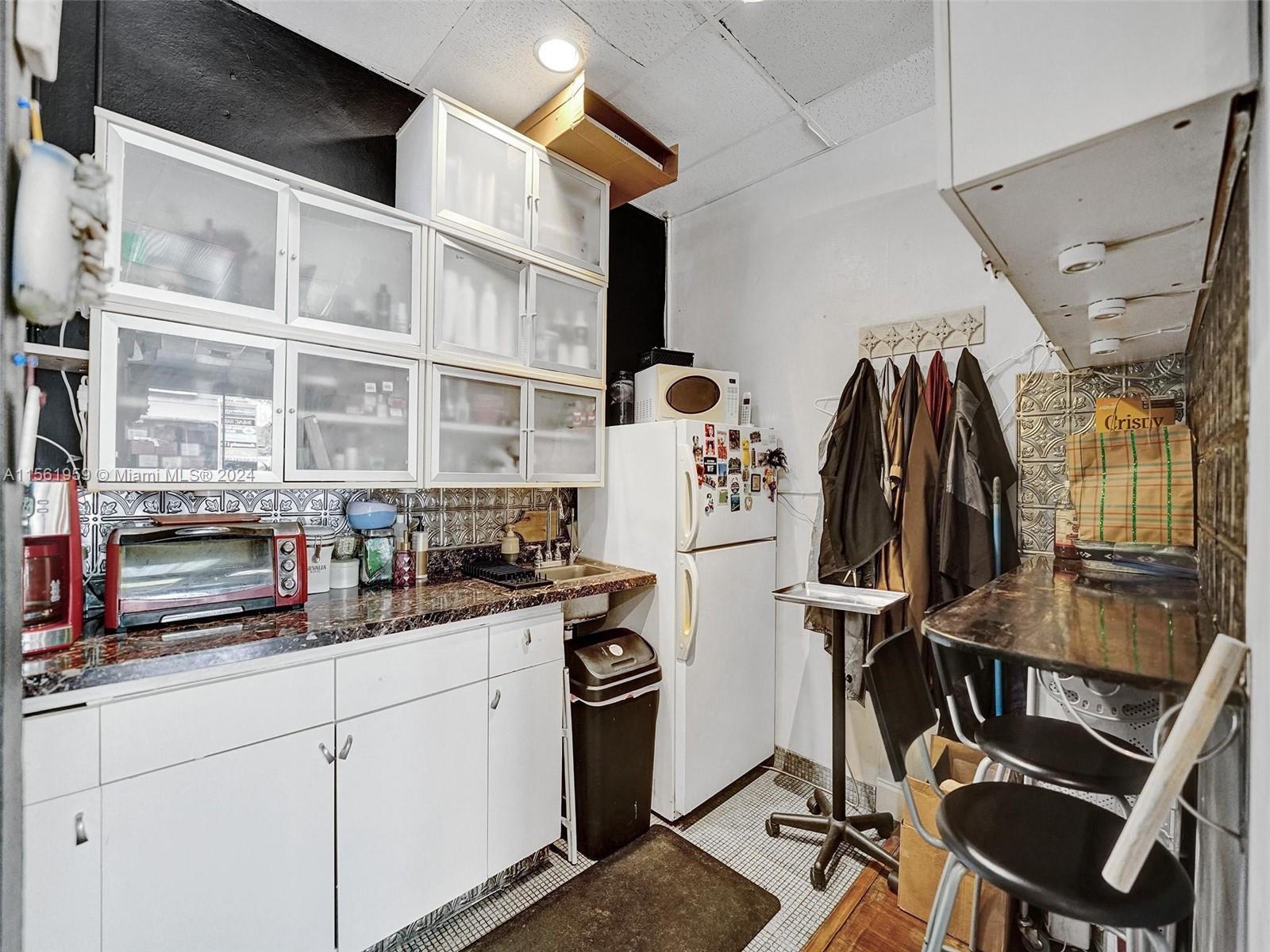 801 S Federal Hwy, Dania Beach, Florida 33004, ,Businessopportunity,For Sale,801 S Federal Hwy,A11561959