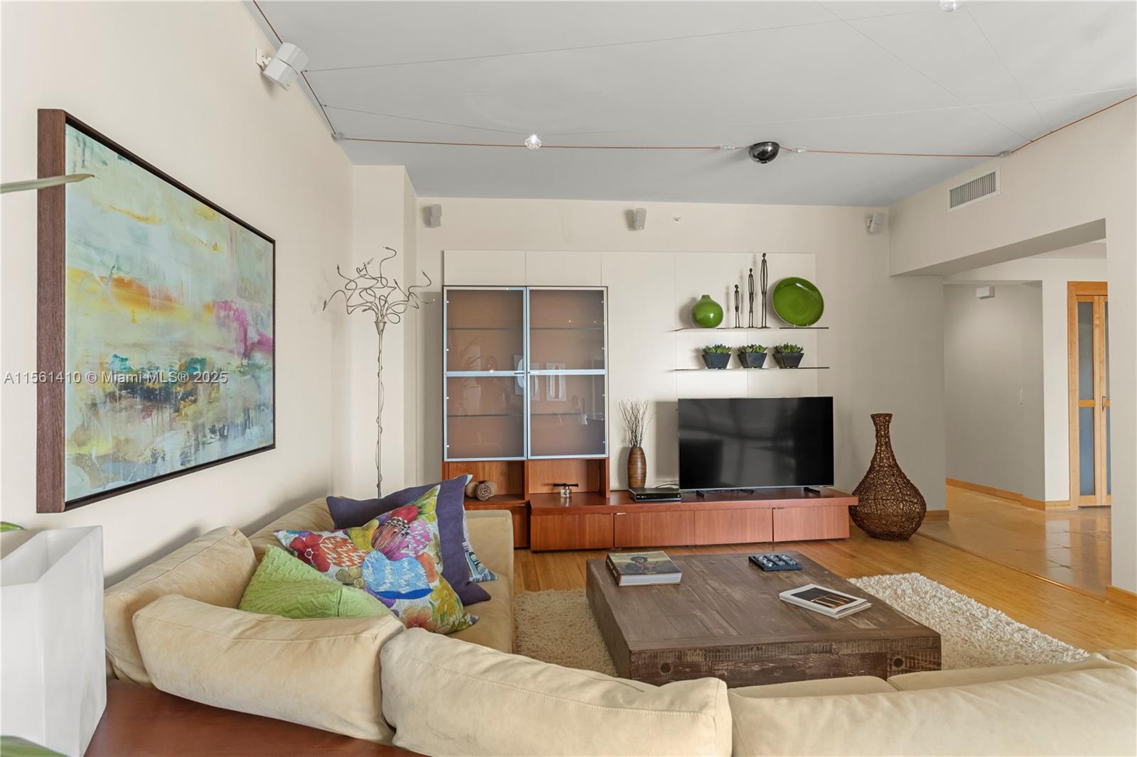 21050 Point Pl 1103, Aventura, Florida 33180, 3 Bedrooms Bedrooms, ,2 BathroomsBathrooms,Residential,For Sale,21050 Point Pl 1103,A11561410
