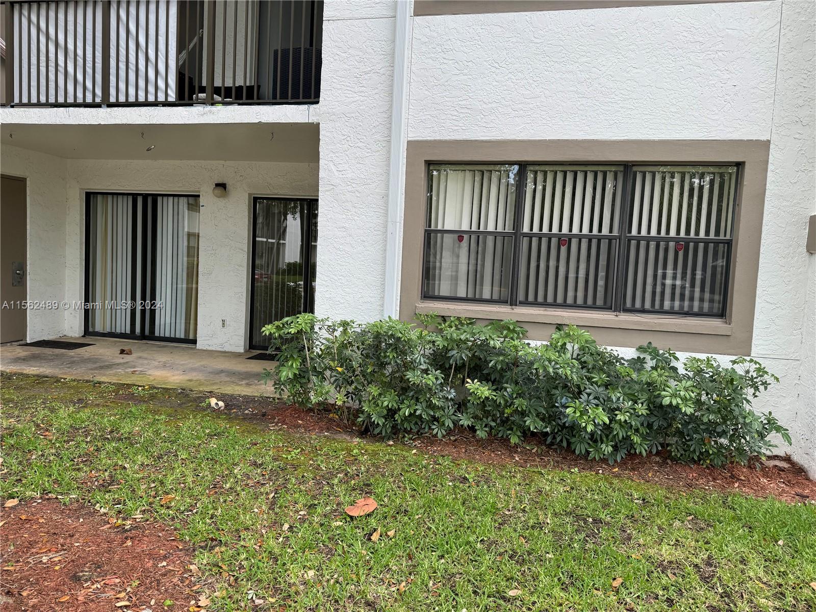 520 S Park Rd 16-12, Hollywood, Florida 33021, 1 Bedroom Bedrooms, ,1 BathroomBathrooms,Residentiallease,For Rent,520 S Park Rd 16-12,A11562489