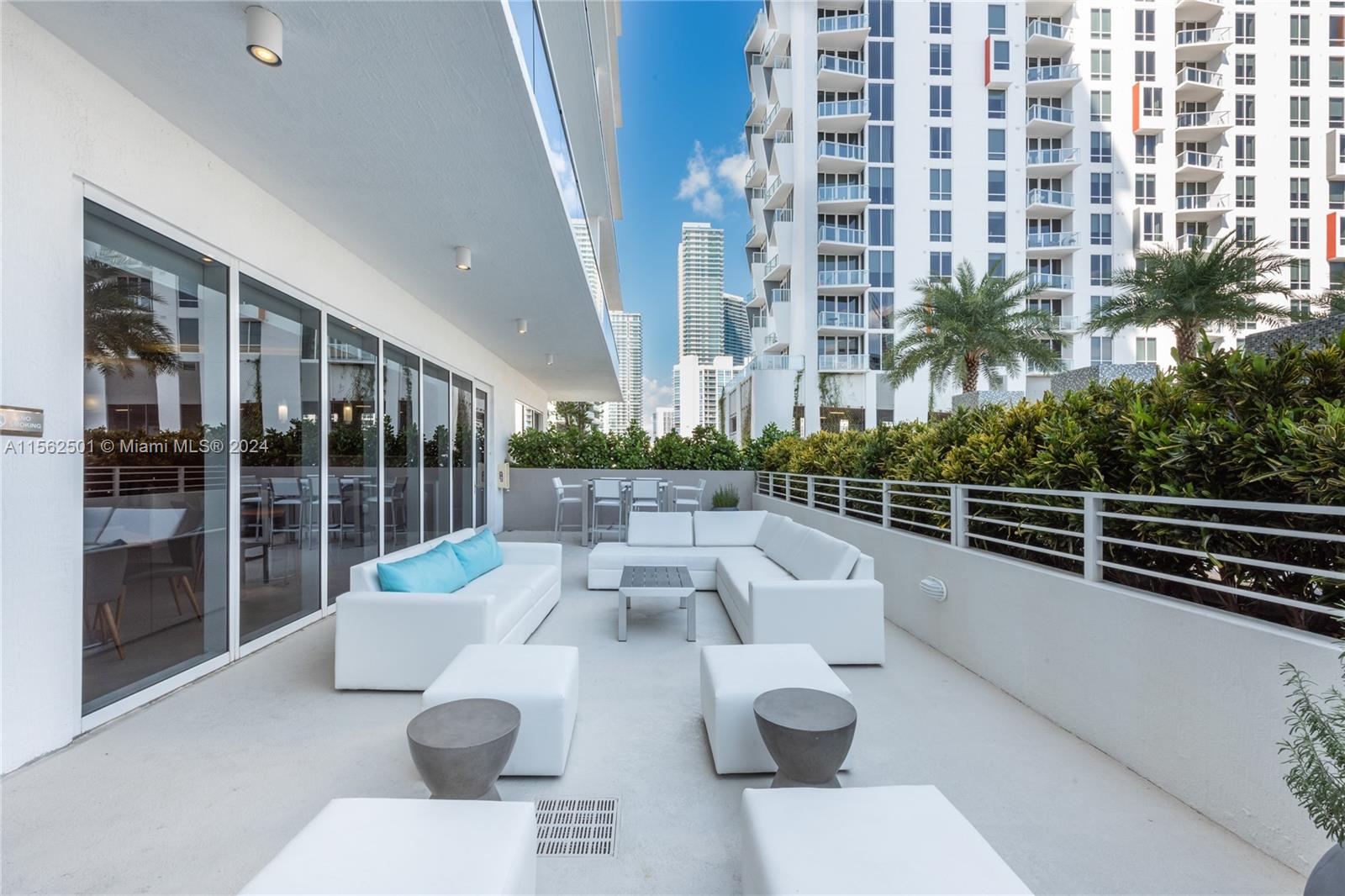 600 NE 27th St 2605, Miami, Florida 33137, 3 Bedrooms Bedrooms, ,2 BathroomsBathrooms,Residentiallease,For Rent,600 NE 27th St 2605,A11562501