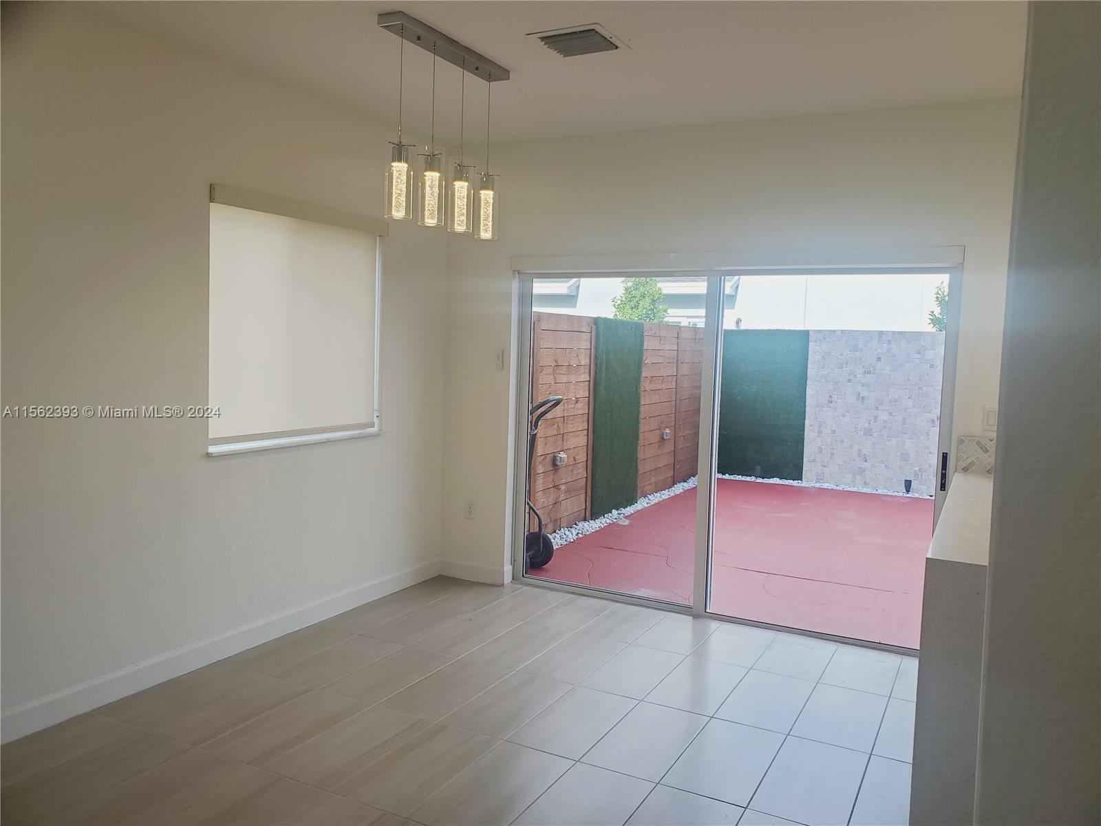 379 NW 12th Ave 379, Florida City, Florida 33034, 4 Bedrooms Bedrooms, ,3 BathroomsBathrooms,Residentiallease,For Rent,379 NW 12th Ave 379,A11562393