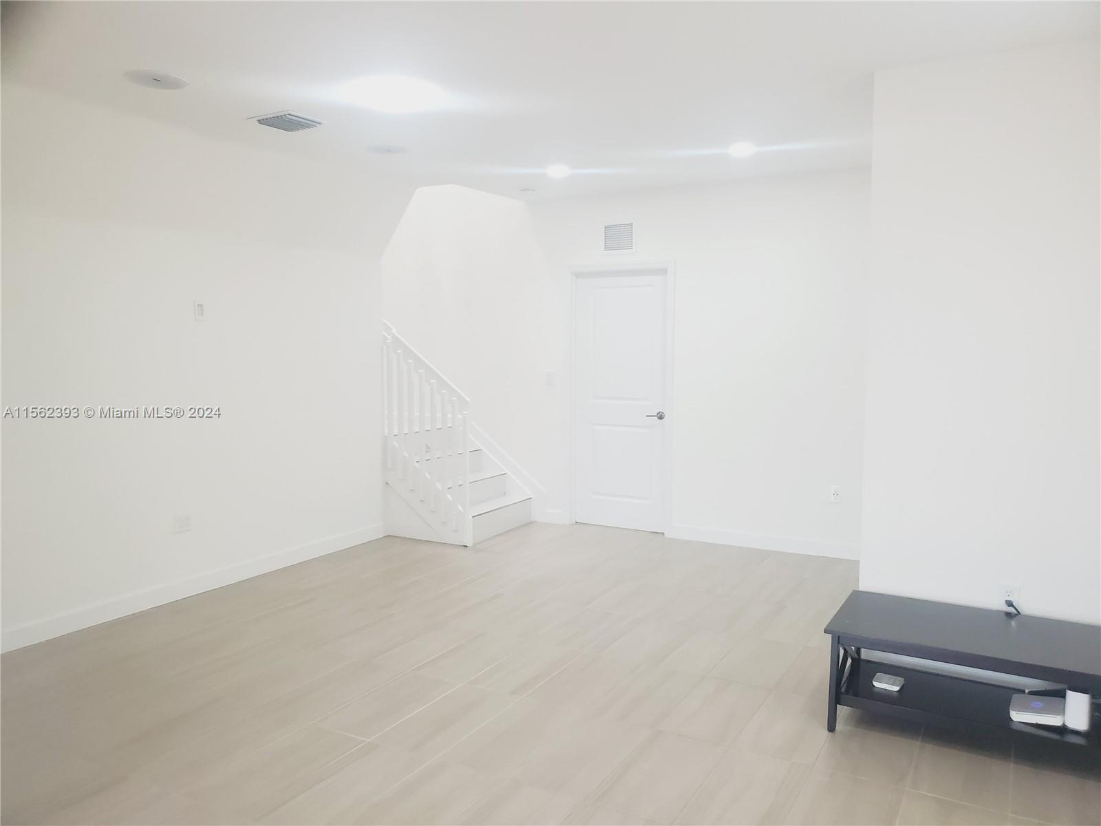 379 NW 12th Ave 379, Florida City, Florida 33034, 4 Bedrooms Bedrooms, ,3 BathroomsBathrooms,Residentiallease,For Rent,379 NW 12th Ave 379,A11562393