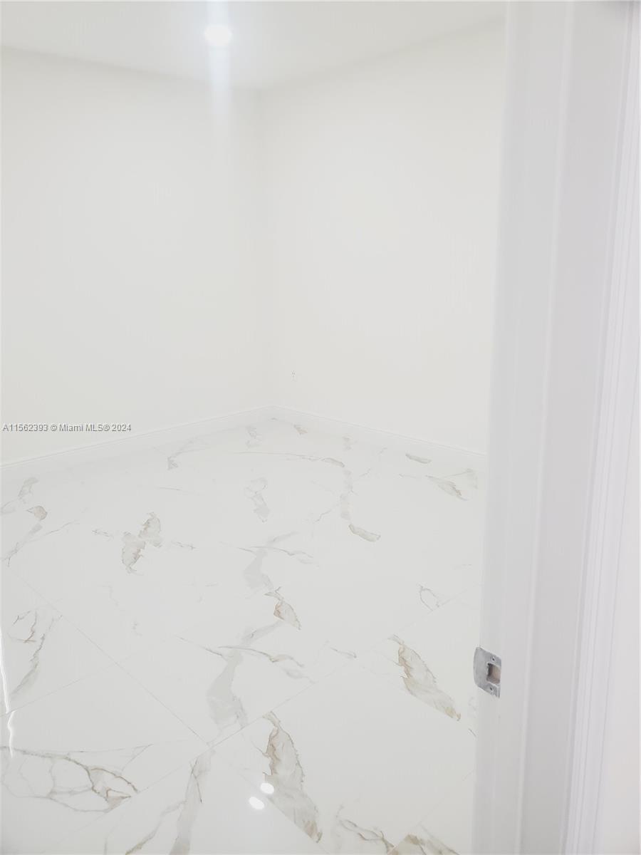 379 NW 12th Ave 379, Florida City, Florida 33034, 4 Bedrooms Bedrooms, ,3 BathroomsBathrooms,Residentiallease,For Rent,379 NW 12th Ave 379,A11562393