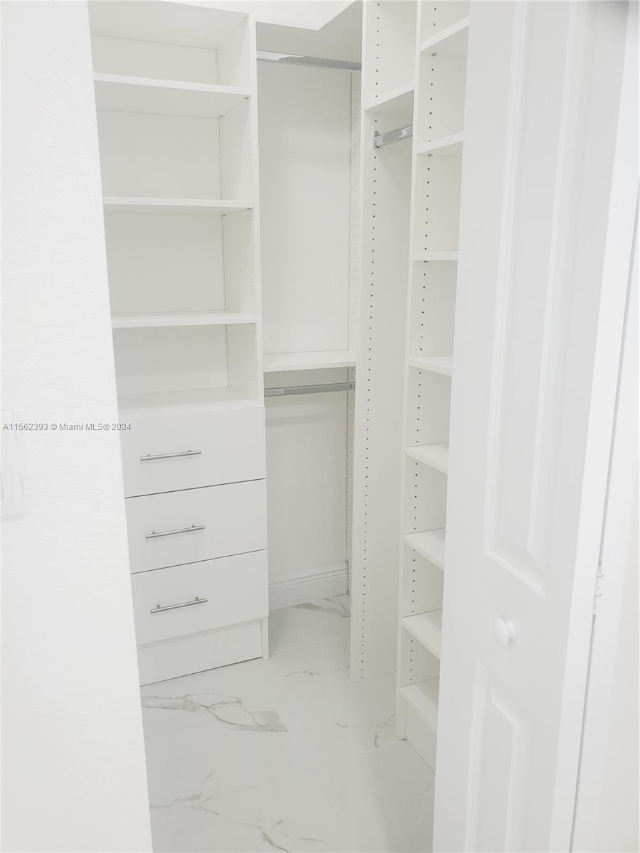 379 NW 12th Ave 379, Florida City, Florida 33034, 4 Bedrooms Bedrooms, ,3 BathroomsBathrooms,Residentiallease,For Rent,379 NW 12th Ave 379,A11562393